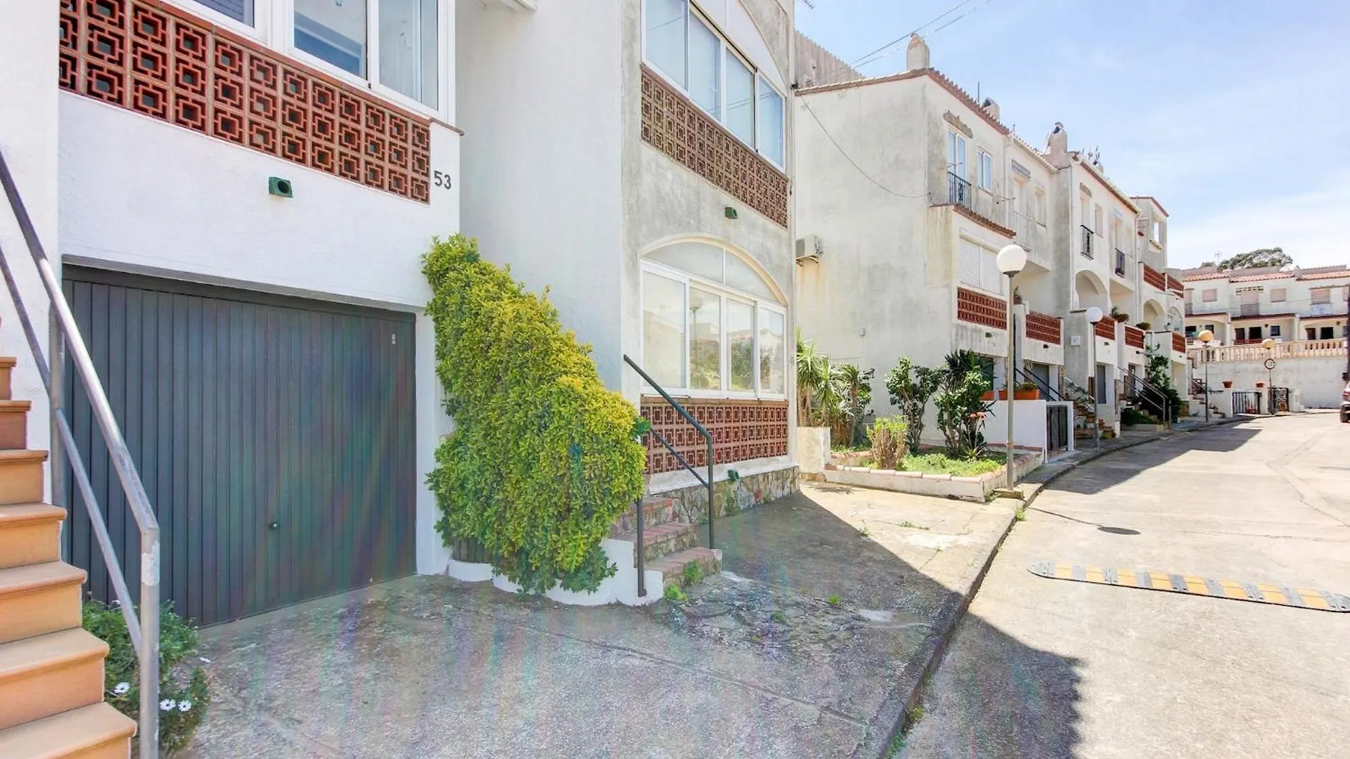 Nice Apartment Near Sand Beach Montjoi