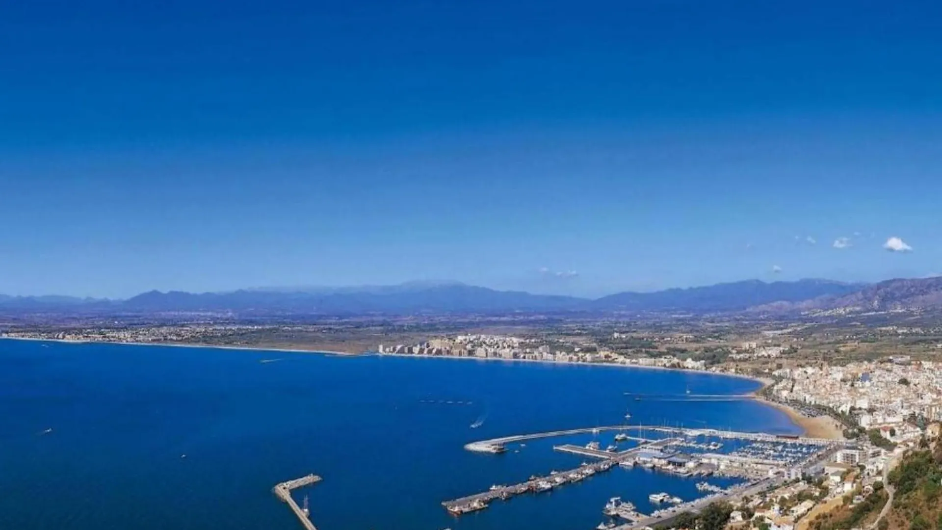 Nice Apartment Near Sand Beach Montjoi